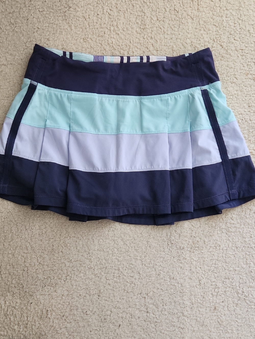 Lululemon Women’s Colorblock Circle Skirt in Navy and Light Blue
